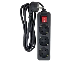 MicroConnect Verlängerungskabel mit 3 Steckdosen, 5 m, schwarz / ohne Schalter / Schuko