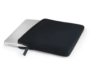 Pipetto Classic Fit Hülle schwarz / Schutzhülle / MacBook Neo 13 (A18 Pro)