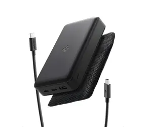 Spigen Essential EA3030 schwarz / Powerbank / 30.000 mAh / 30 W / USB-C + USB-A