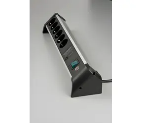 Brennenstuhl Alu-Office-Line schwarz/Aluminium / Überspannungsschutz / 6 Steckdosen / 3 m Kabel / 60.000 A