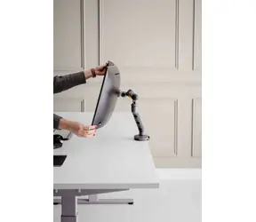BakkerElkhuizen BE Flexibler Einzelmonitorarm, dunkelgrau / Tischmonitorarm / VESA 75x75-100x100mm / Tragfähigkeit 10 kg
