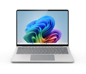 Microsoft Surface Laptop 7 Platinum / Notebook / 13,8" 2304x1536 / Snapdragon X PLUS / 16 GB / 256 GB / Windows 11 Pro