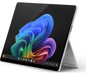 Microsoft Surface Pro 11 Copilot+ Platin / Notebook / 13" PixelSense / Snapdragon X PLUS / 16 GB / 256 GB SSD / Windows 11 Pro