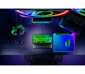 Razer Firefly V2 Pro Phantom Green Edition / Herní podložka pod myš / Chroma RGB / 15 zón / USB 2.0 / USB-C