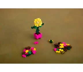 PLUS- PLUS Sonnenblumen-Bausatz / ab 5 Jahren