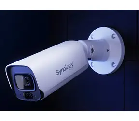 Synology BC800Z weiß / Outdoor-IP-Kamera / 8 MP / Variofokalobjektiv / PoE / IP67