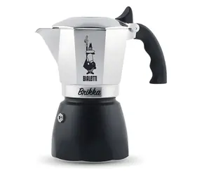 Bialetti New Brikka 2023 schwarz / Moka-Kanne / 2 Tassen / 0,1 l / Aluminium