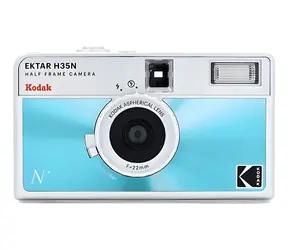 Kodak EKTAR H35 blau + Ultramax / Filmkamera / 35-mm-Film / Blitz