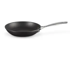 Le Creuset Gehärtete Antihaft-Bratpfanne / flach / Antihaftbeschichtung /  30 cm