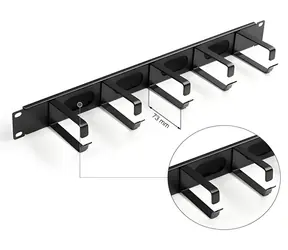 Triton 19"-Patchkabelhalter aus Metall / Kabelmanagement-Panel / 1 HE / Maschentiefe 73 mm