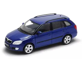 Welly Modellauto Škoda Fabia Combi II (2009) blau / 1:24 / Metall und Kunststoff / Türen zum Öffnen