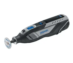 Dremel 8250 / Multifunktionswerkzeug / 12 V / Li- ION 2,0 Ah / mit 5 Zubehörteilen