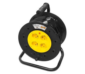 Blow PR-61 / Verlängerungskabel / 4 Steckdosen / mit Erdung / 30 m / 3×1,5 mm / IP44