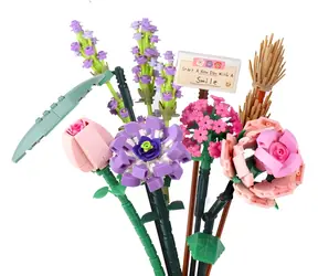 JOKOMISIADA Blumenstrauß-Bausatz / 547 Teile / Kunststoffteile