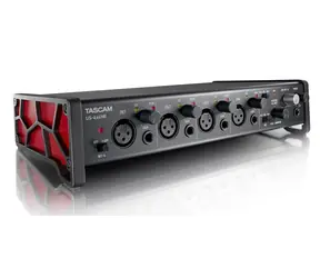 Tascam US-4X4HR schwarz / Externe Soundkarte / USB 2.0 / MIDI / 4X XLR / 192 kHz