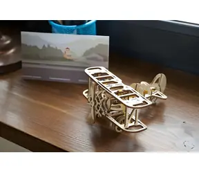 Ugears 3D-Holzpuzzle „Mini-Doppeldecker“ / ab 8 Jahren / Schwierigkeitsgrad: niedrig