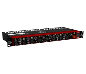 Behringer ADA8200 / Audiowandler / 8x XLR-Ausgang / 19-Zoll-Rack / 48 kHz / 24 Bit