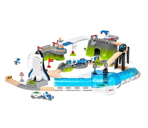 Brio Space Deluxe Zugset / 56 Teile / ab 3 Jahren / mit Sound und Licht