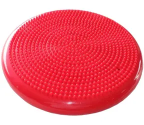 Merco Balancematte mit Massagenoppen, rot / Balancematte / Beidseitig verwendbar / Belastbarkeit 120 kg