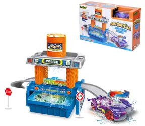 WIKY Autowaschanlage mit Rennstrecke und Auto / Spielset / Auto, das im Wasser die Farbe wechselt / ab 3 Jahren