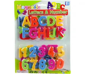 Orion Zahlen und Buchstaben, farbig magnetisch / Set im Beutel / 4 cm / ab 3 Jahren