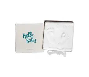 Baby Art Magic Box Square Essentials / Rahmen mit Deckel und Ständer für Hand- oder Fußabdruck