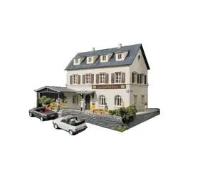 Piko 61830 Landgasthaus Krone / 194x160x120 mm / ab 14 Jahren