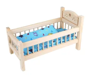 Small Foot Holzspielzeug Puppenbett natur / ab 3 Jahren