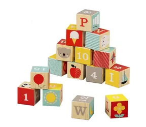 Petit Collage Holz-ABC-Bausteine / ab 12 Monaten
