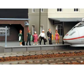 Piko 55731 Passagierfiguren 6 Stück / Maßstab: H0 (1:87) / ab 14 Jahren