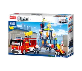 Sluban Firemen M38-B0967 Großes Feuerwehrauto mit Kanone und mobilem Roboter / Lego - kompt. / Anzahl der Figuren: 3|585