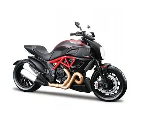 Maisto - Montagelinie Ducati Diavel Carbon / Maßstab: 1:12 / ab 8 Jahren