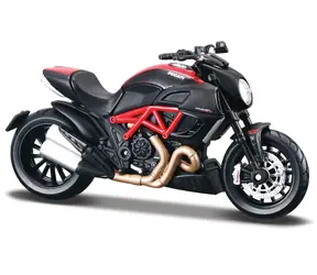 Maisto Ducati Diavel Carbon / Maßstab: 1:18 / ab 3 Jahren