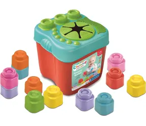 Clementoni Soft Clemmy Sensory Eimer mit Würfeln / ab 6 Monaten 
