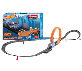 Carrera 68000 GO Challenger Hot Wheels / Autorennbahn / Rundkurslänge 6 m / ab 6 Jahren 