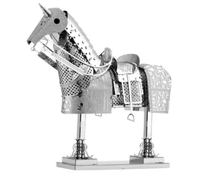 Metal Earth 3D Puzzle Pferderüstung / 34 Teile / ab 14 Jahren