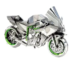 Metal Earth 3D Puzzle Kawasaki Ninja H2R / 105 Teile / ab 14 Jahren