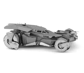 Metal Earth 3D-Puzzle Batman Vs. Superman: Batmobil / 54 Teile / ab 14 Jahren