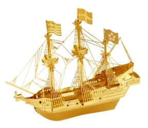 Metal Earth 3D Puzzle Schiff Golden Hind (golden) / 24 Teile / ab 14 Jahren