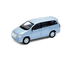 Welly Toyota Innova 1:34 hellblau