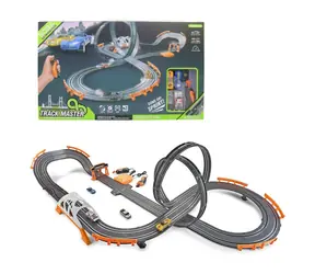 MaDe Car Bahn 615 cm / 146 x 92 x 38 cm / Adapter und Batterie / ab 6 Jahren