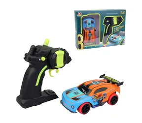 MaDe 20740 Ferngesteuertes Rennauto / 2,4 GHz / 13 cm / ab 3 Jahren