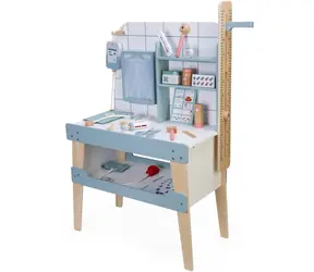 2Kids Toys Krankenhaus aus Holz / ab 3 Jahren