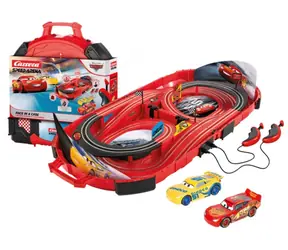 Carrera 16002 FIRST Speed Arena Disney Cars / Rennstrecke / Streckenlänge 2,77 m / ab 3 Jahren