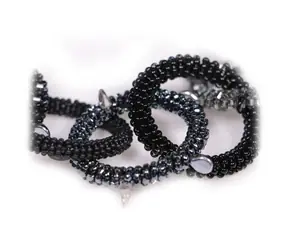 Extravagante Halskette / Black Diamond / Glasperlen / Rocailles / Länge 45 cm / Große Geschenkbox