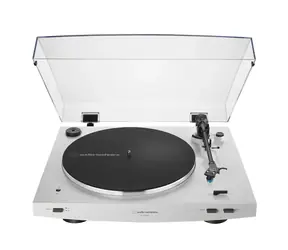 AUDIO TECHNICA AT-LP3XWH weiß / 33 1/3 & 45 U/min / RCA / BT / Vorverstärker