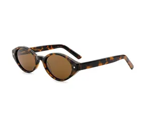 VeyRey Damen-Sonnenbrille im Cat-Eye-Stil aus Acetat mit polarisierten Gläsern, Leopardenmuster-Gestell und braunen Gläsern.