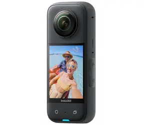 Insta360 X3 / Action-Kamera / 360° / 5,7K@30FPS / F1,9 / microSD / Wi-Fi / BT / 1800 mAh