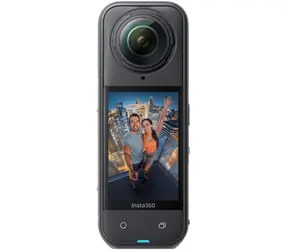 Ausgepackt - Insta360 X5 / Actionkamera / 8K / 360°-Video / Dreifach-KI-Chip / wasserdicht bis 15 m / 6-Achsen-Stabilisierung / / ausgepackt