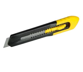 Stanley 1-10-151 / Messer mit Abbrechklinge, Kunststoff / Klingenbreite x -länge 18 x 160 mm